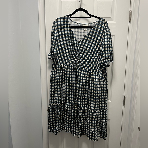 Ava & Viv Plaid Tiered Dress Size 1x - Picture 2 of 4